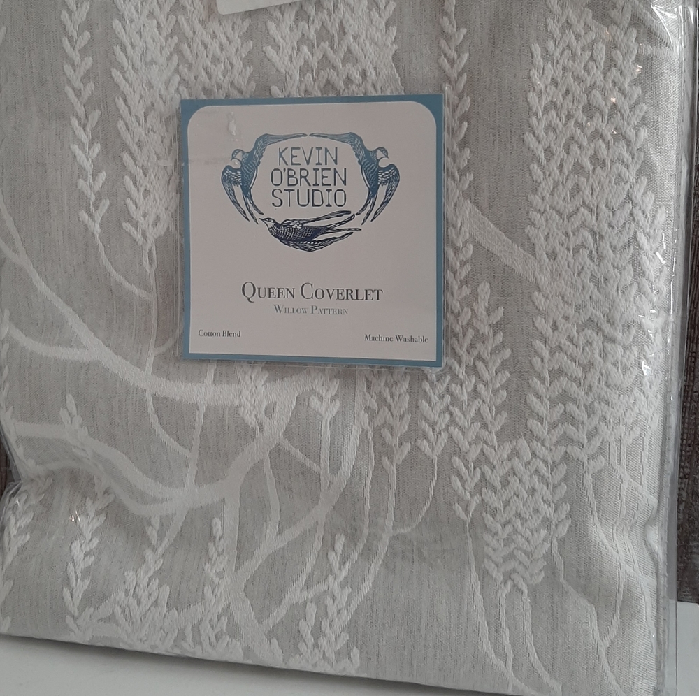 Kevin O'Brien Queen Matelasse Reversible Jacquard Coverlet Willow Grey